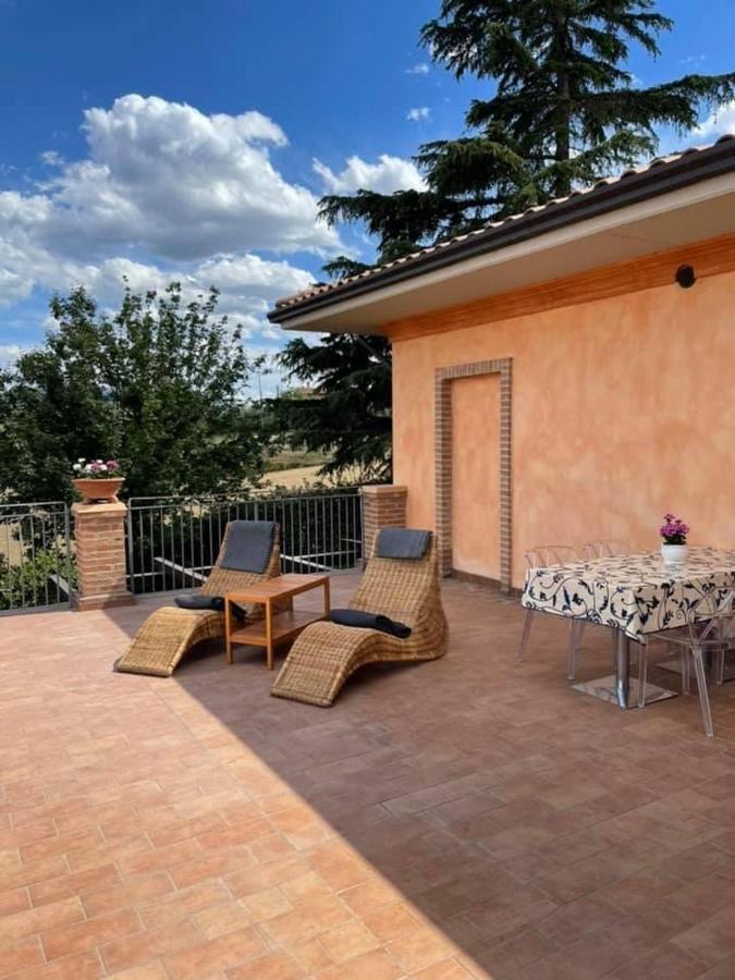 La Posta Di Bacco Bed and Breakfast Gualdo Cattaneo Exterior foto